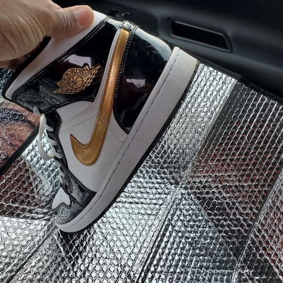 Mens jordans - Picture 3 of 5